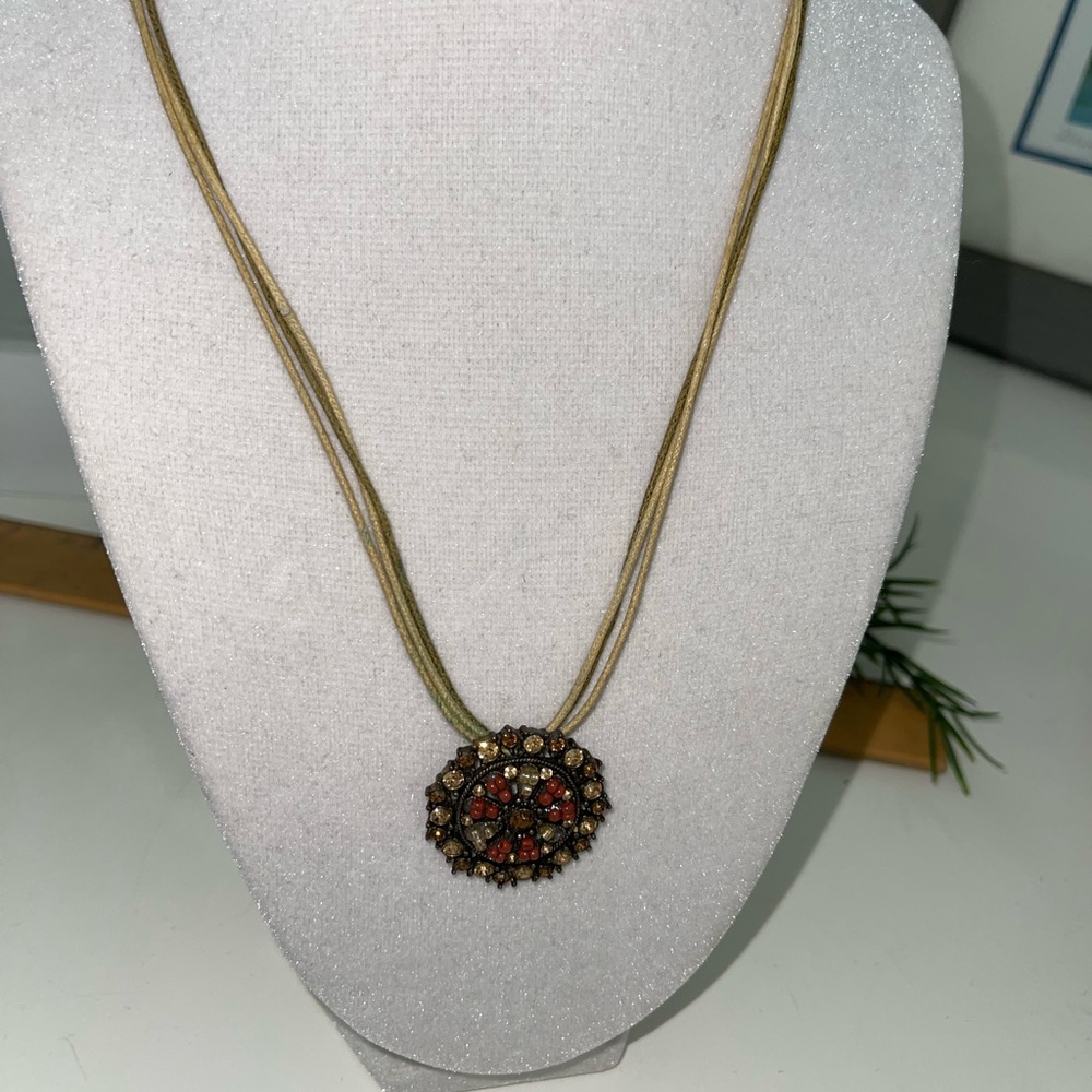 Lia Sophia Necklace Round Pendant Multicolor Brilliant Stones Gold Tone Cord - Picture 3 of 7
